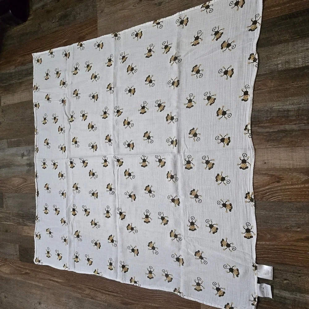 Aden + Anais Monkey Print Muslin Swaddle Blanket Kids OS White Brown Safari Boho